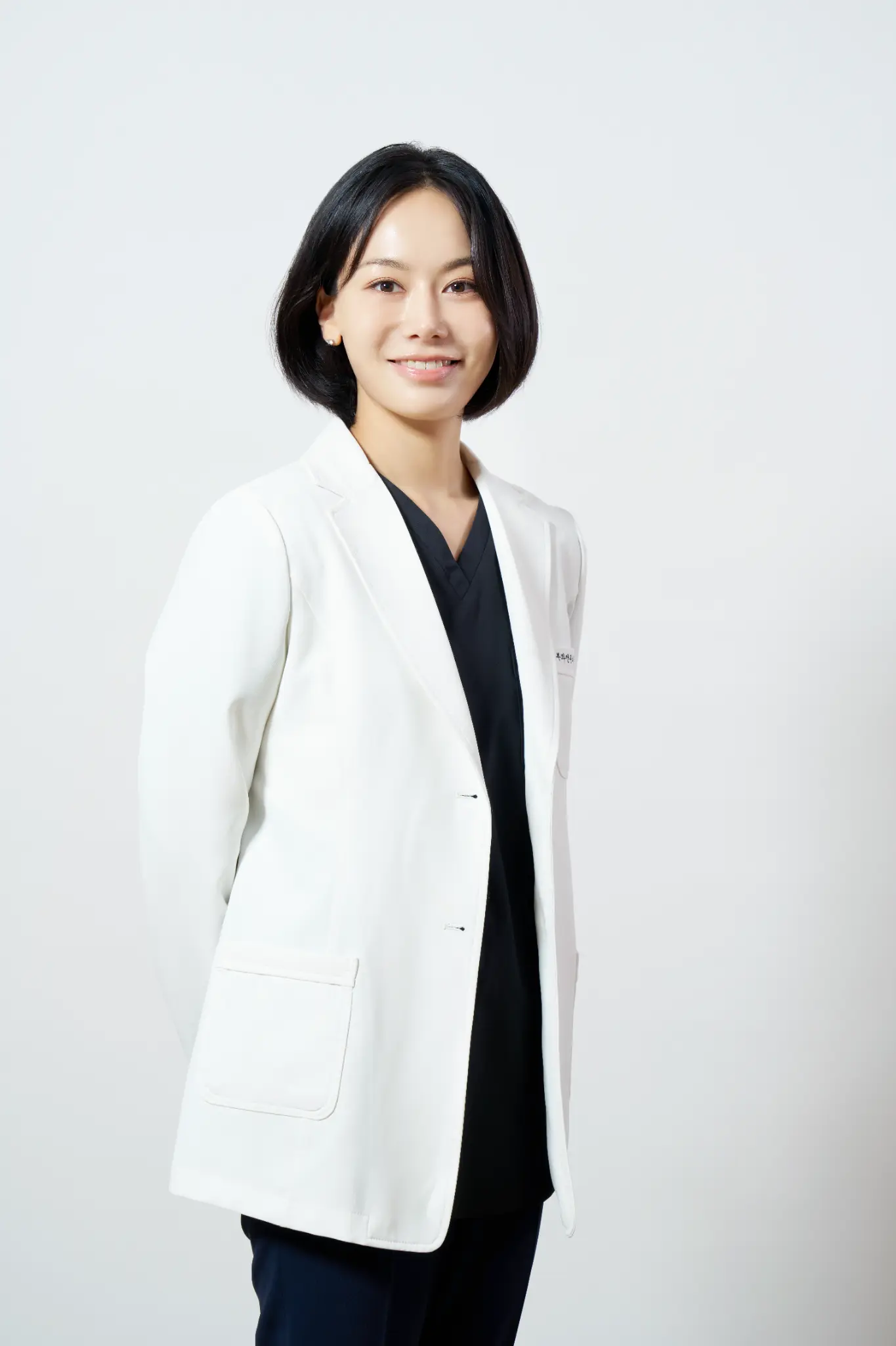 홍은선 원장 · 피부과 전문의